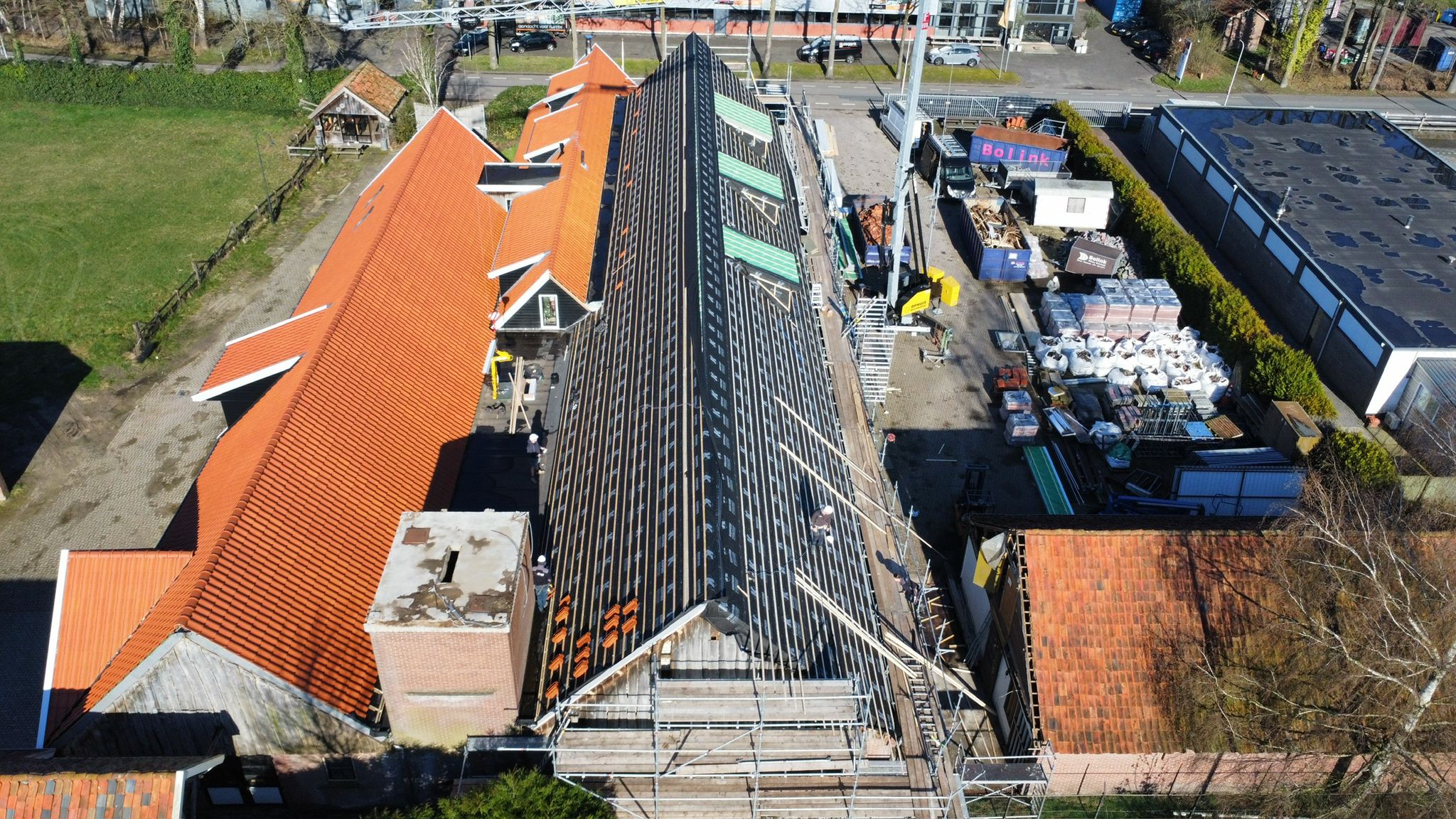 Restauratie en verduurzaming hellend dak en dakkapellen Weerselo fase 2 foto